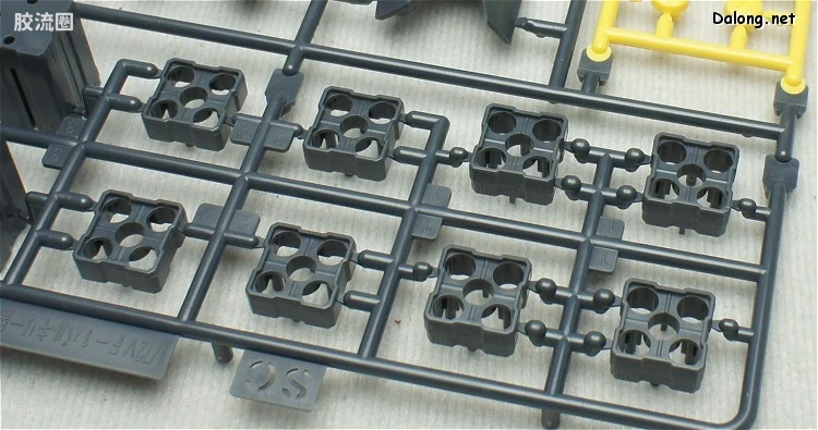 万代超时空要塞系列拼装模型 1比72 VF-1 Valkyrie用 Strike Part Set - 图片